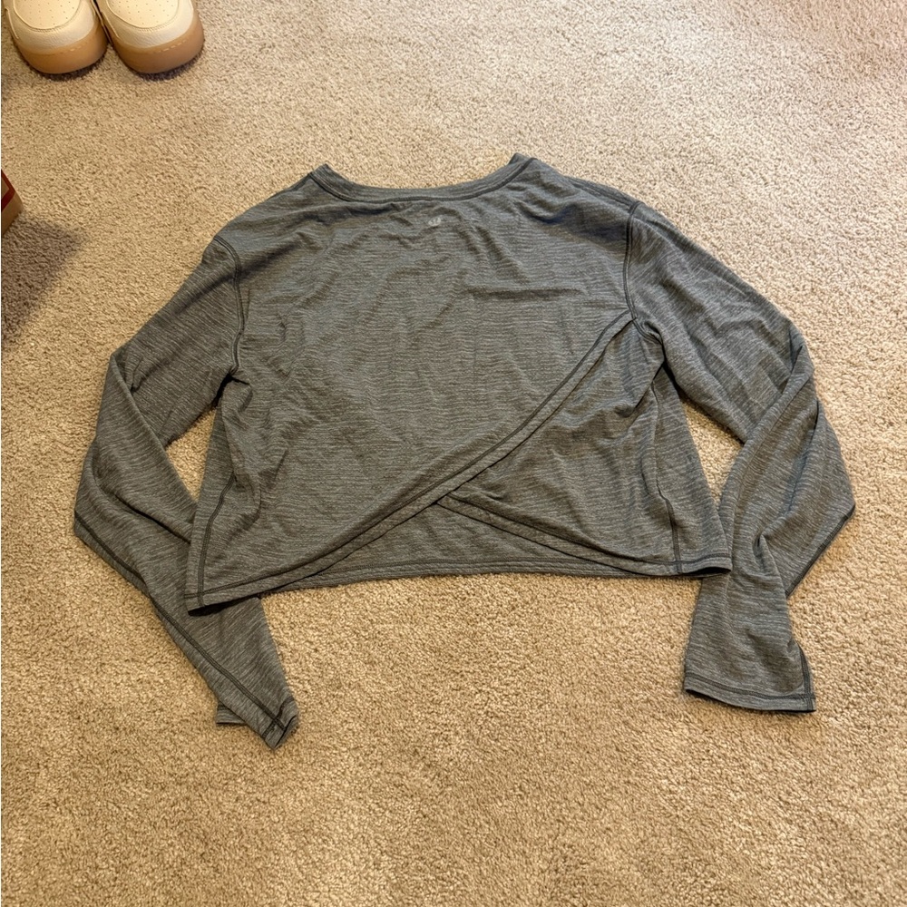 lululemon athletica Heather Gray Long Sleeve Crop Top - Picture 5 of 5